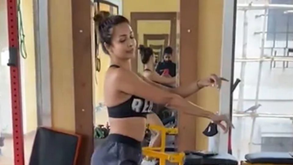 actress malaika arora dance in gym during workout video viral on internet