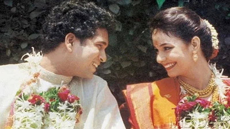Anjali Proposed To SACHIN Became REPORTER To Meet