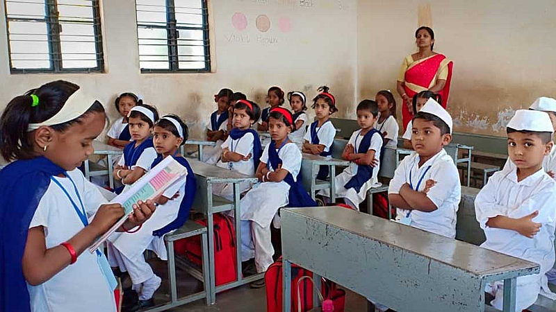 Students Reading