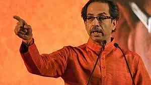 akola Chief Minister Uddhav Thackeray's focus on Akola district, review of Shiv Sena district chief for the second time in a week