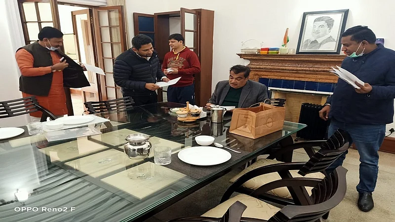 Union Roads and Highways Minister Nitin Gadkari has approved a proposal of Rs 500 crore for concreting and strengthening of Nagar Shirdi. 2.jpg