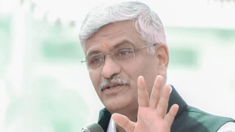 केंद्रीयमंत्री शेखावत अडचणीत; सहकारी सोसायटीतील गैरव्यहारप्रकरणी चौकशीचे आदेश