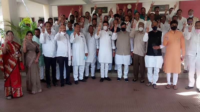 Congress got president and Shivsena and NCP for District Bank in Yavatmal