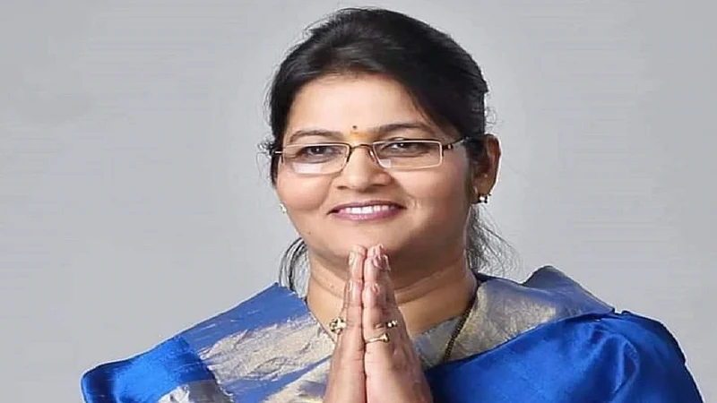 Who is Sandhya Savvalakhe President of Maharashtra Woman Congress