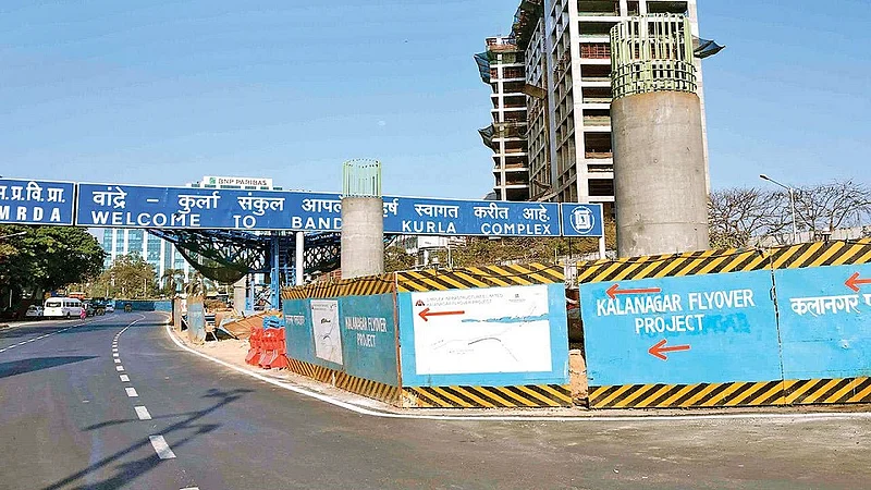 BKC च्या पंपिंग स्टेशनवरुन शिवसेना - भाजपमध्ये पुन्हा टक्कर! कलानगरला झुकते माप देत असल्याचा भाजपचा आरोप