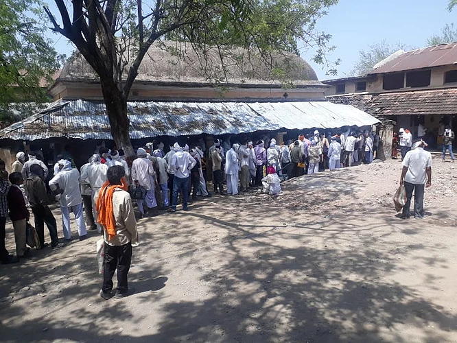 bank line in buldana district.jpg