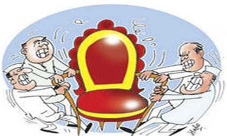 For the post of Akola administrator, not only the ropes but also the organizations rushed to the villages