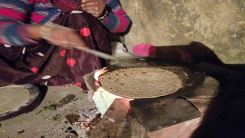 chuli varchi bhakri.jpg