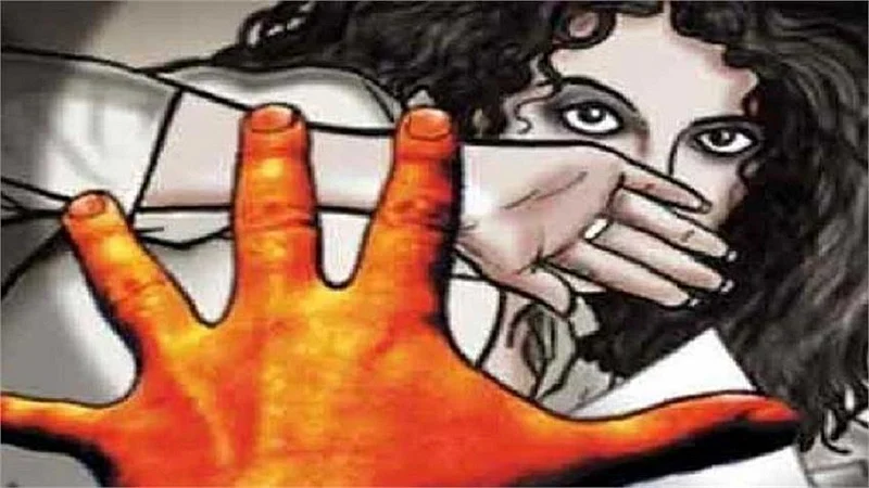 3 men misbehaved with a woman in amravati District