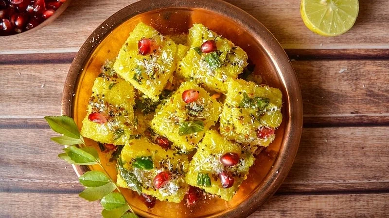 easy recipe of dhokla idli together snack in kolhapur
