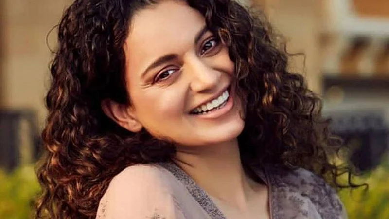 bollywood actress kangana ranaut without mask video viral tv actors trolled her