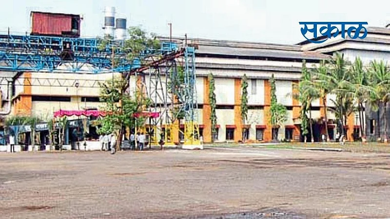 Gadhinglaj Factory Transfer Issue Pending Kolhapur Marathi News