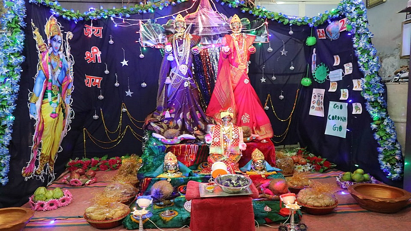 Arrival of Gauri Ganesha in Jallosha at home Auranagabad News