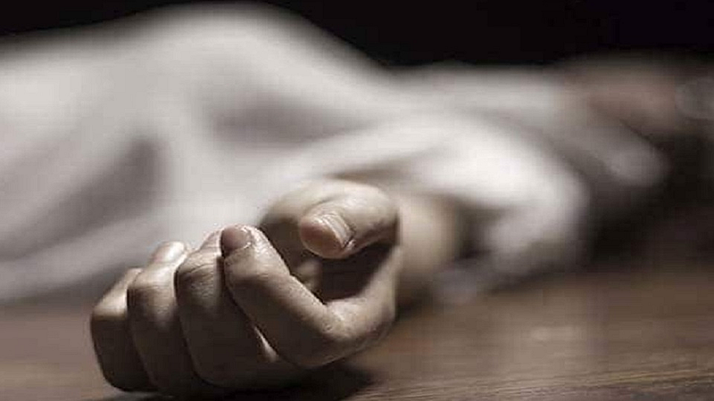 धक्कादायक ! मुलीच्या दागिन्यांनी घेतला आईचा जीव...