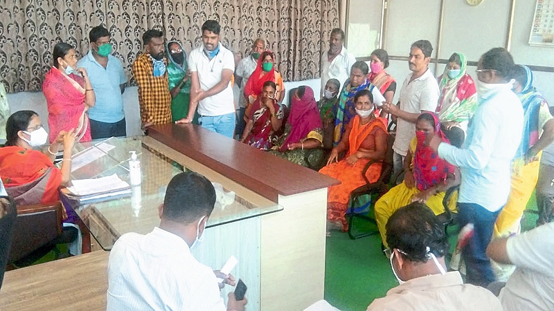 Morcha On Ichalkaranji Municipality Kolhapur Marathi News