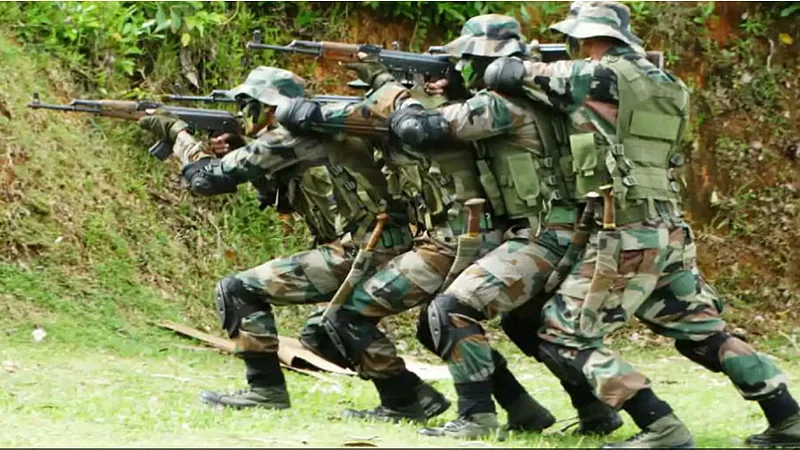 indian-soldiers