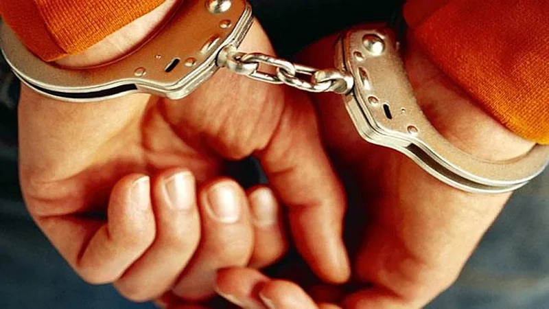 तोतया आयपीएस अधिकाऱ्यास अटक; व्यावसायिकाचे अपहरण करत उकळली 16 लाखांची खंडणी