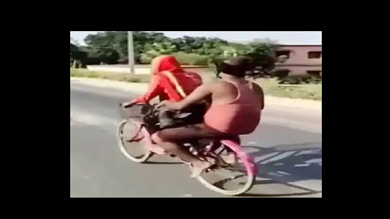 lockdown 15 years old girl and injured father travelled on bicycle bihar