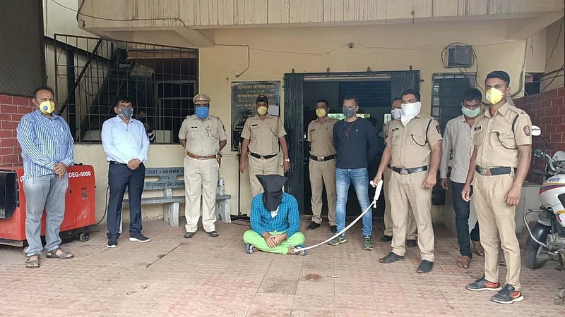 तरुणाला ढाब्याच्या पार्किंगमध्ये लुटले, मग पोलिसांनी आरोपींना असे शोधले