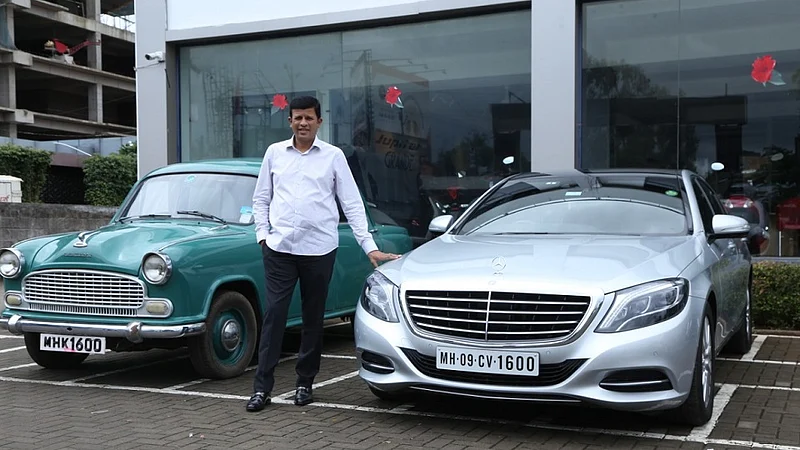 Ghatge family has written 1600 numbers on the number plate of each vehicle
