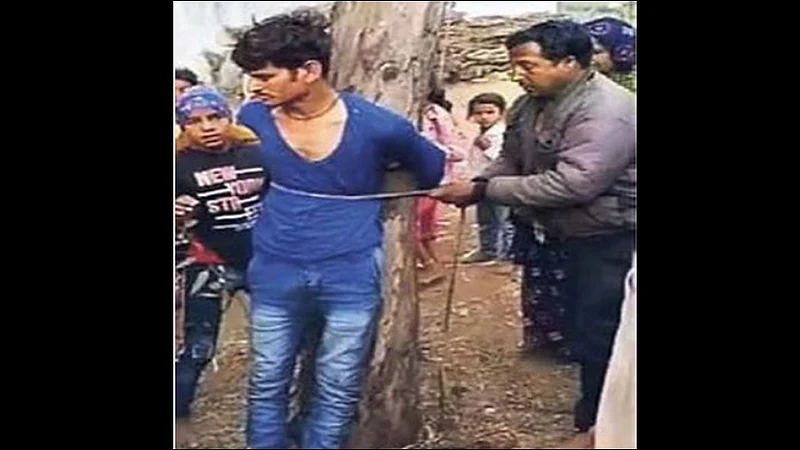 boyfriend and girlfriend beating villagers at rajasthan