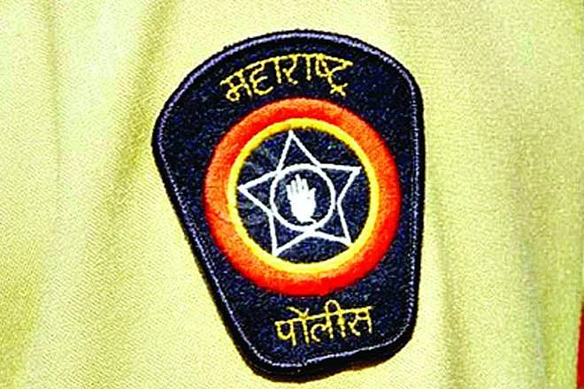 शेतकरी, तरुणांना नोकरीचे आमिष दाखविणाऱया टोळ्यांचा नायनाट करणार !
