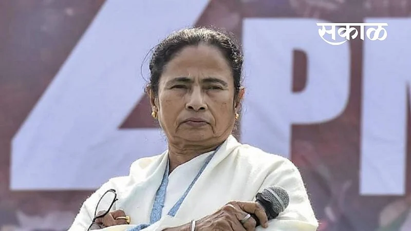 Coal smuggling case CBI probe into Mamata Banerjee family The political atmosphere heated up
