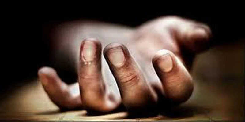 For mobile sister commits suicide by consuming poison