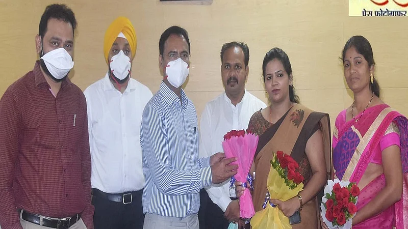 नांदेड महापालिकेत सरिता बिरकले सभापतिपदी तर उपसभापतिपदी ज्योत्स्ना गोडबोले यांची निवड झाली.