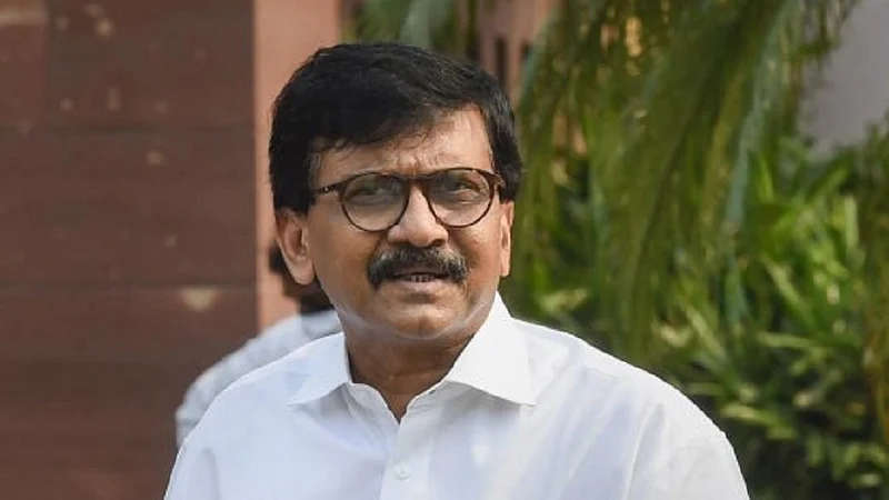 'हमाम में सब नंगे होते है।', फडणवीसांच्या पत्रकार परिषदेनंतर राऊतांची प्रतिक्रिया