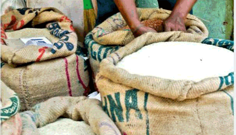 corporator rod in grain supply kolhapur hatkanangale