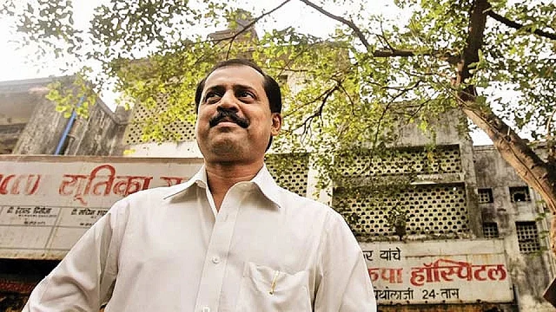 अँटिलीया स्फोटके प्रकरण : प्रचंड चर्चेतील 'एन्काऊंटर स्पेशालिस्ट' सचिन वाझे कोण आहेत ?}