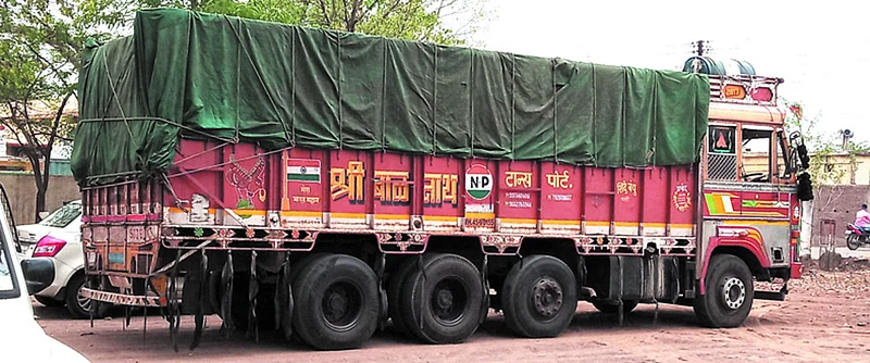 seized truck in buldana district.jpg