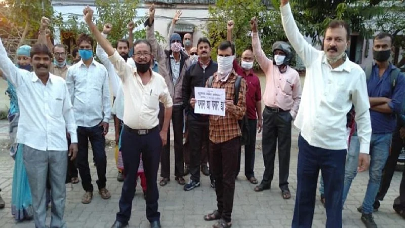 ST workers did protest for salaries