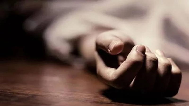 आत्महत्या