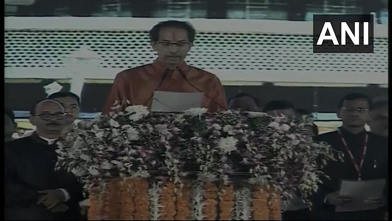 shiv sena leader uddhav thackeray political profile information in marathi