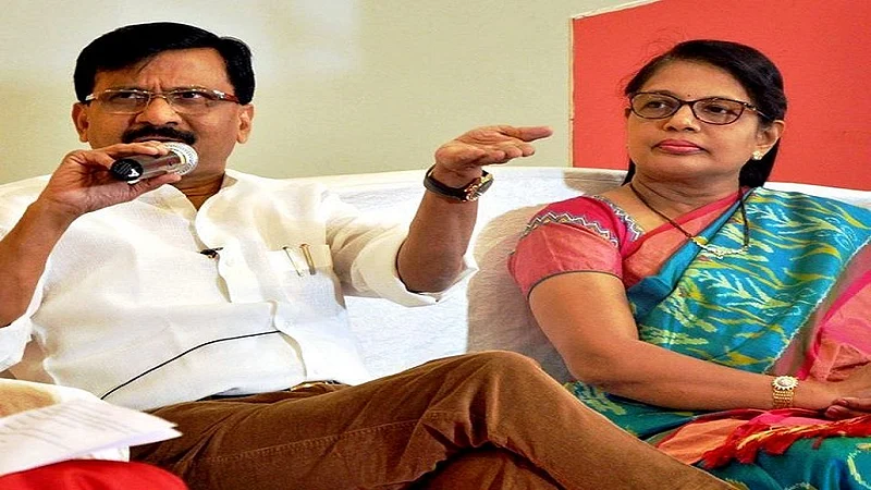 मोठी बातमी : एक दिवस आधीच वर्षा राऊत ED कार्यालयात चौकशीसाठी हजर