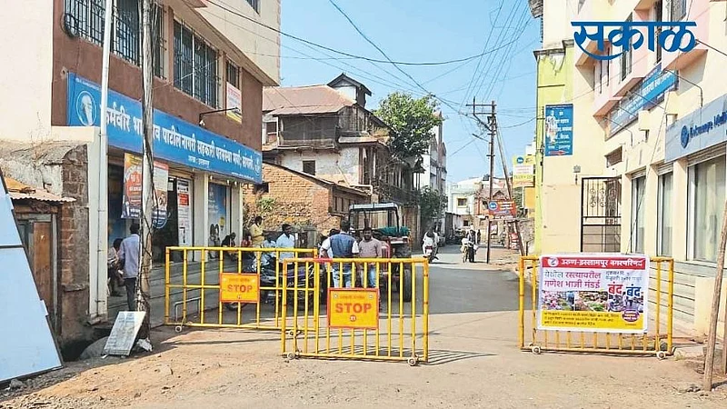 In Islampur, the vegetable market migration controversy flared up again}