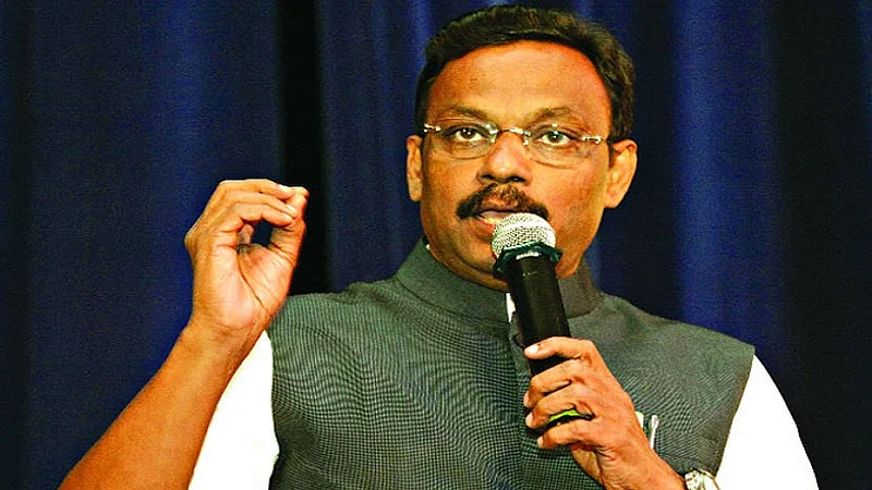 ..म्हणून विनोद तावडे भेटलेत राज्यपाल भगत सिंह कोश्यारी यांना