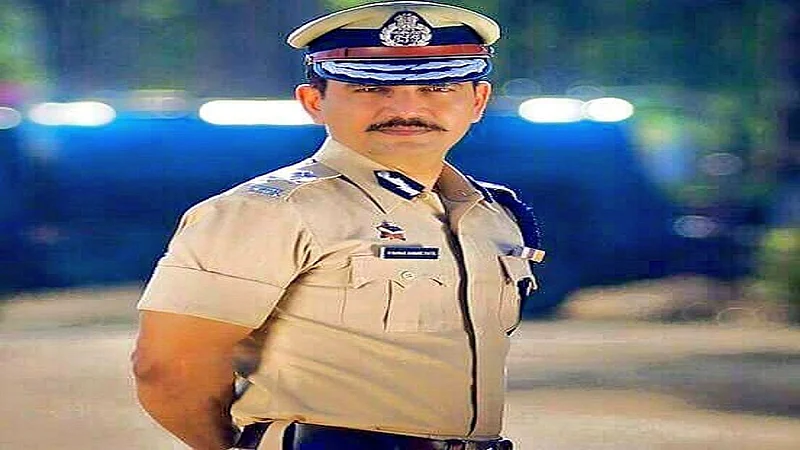vishwas nangre patil.jpg