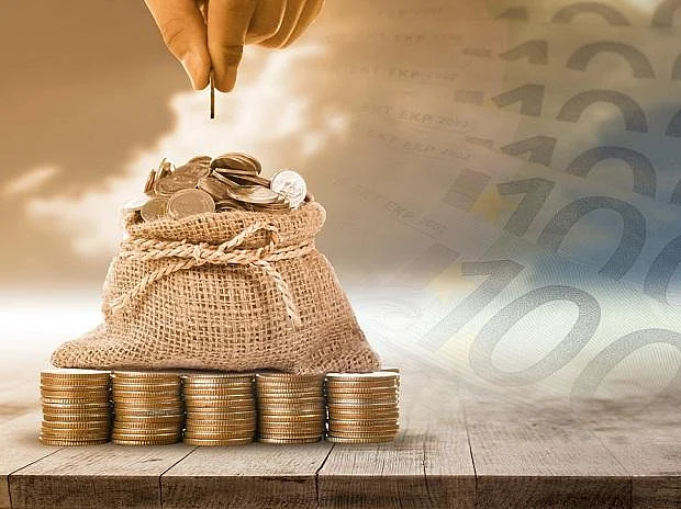 संकटातील व्यावसायिकांची आत्मनिर्भरतेकडे वाटचाल!