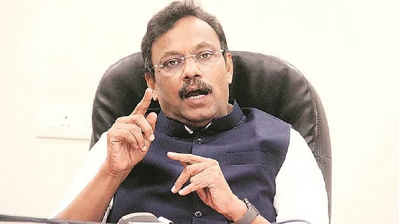 '...पण भुंग्याने कमळातच रहायचे असते', भाजपच्या राष्ट्रीय चिटणीसपदी निवड झाल्यानंतर विनोद तावडे यांची प्रतिक्रिया