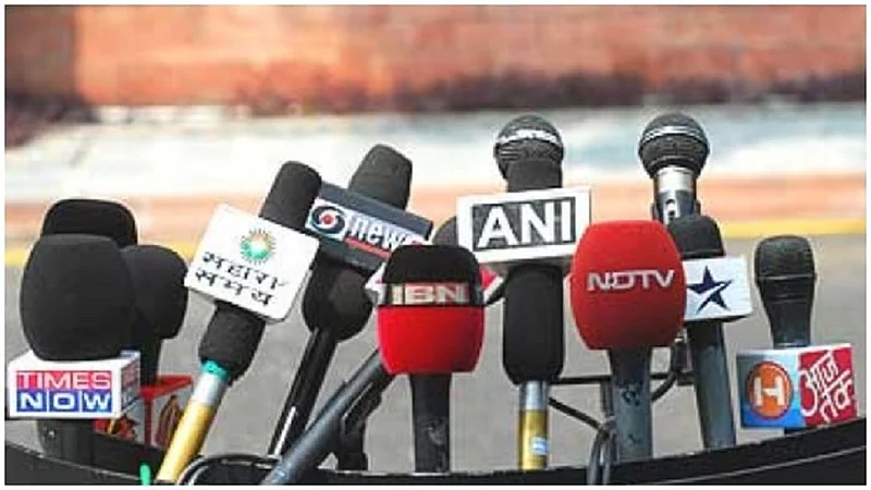 सरकार इलेक्ट्रॉनिक मिडियावर अंकुश का ठेवत नाही; उच्च न्यायालयाचा सवाल