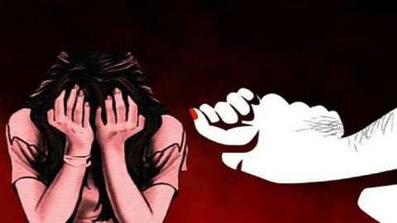 धक्कादायक! मुंबईत बलात्कार