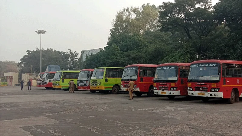 Bus Services Between Kolhapur Nipani Are Closed Belgaum Marathi News
