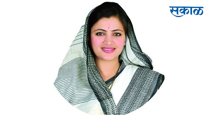 Everyone praise Navneet Rana foe her Ukhana in Amaravati