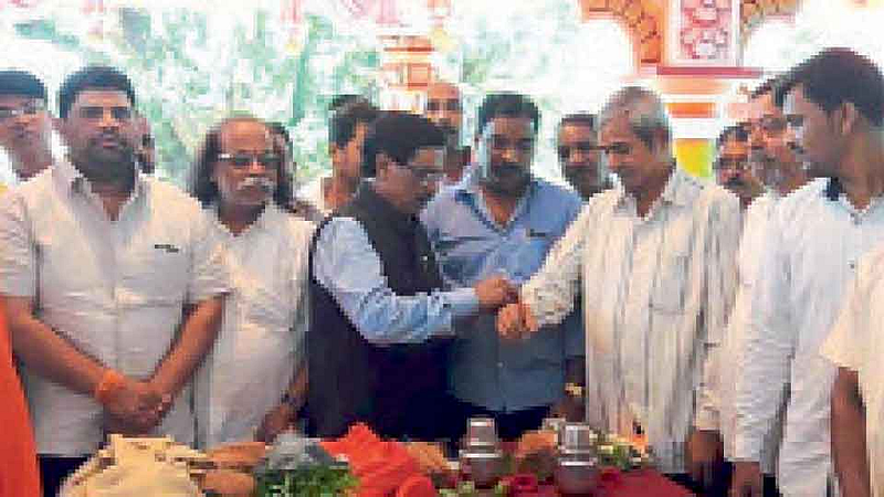 शिवसेनेला संपवण्याची भाषा करणारे विसर्जित