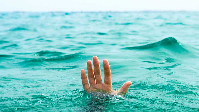 drown