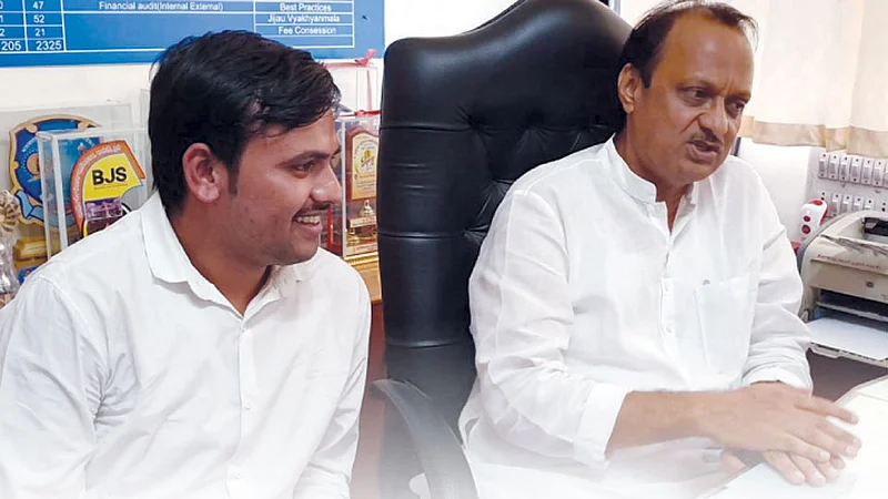 Atish-Barne-with-Ajit-Pawar