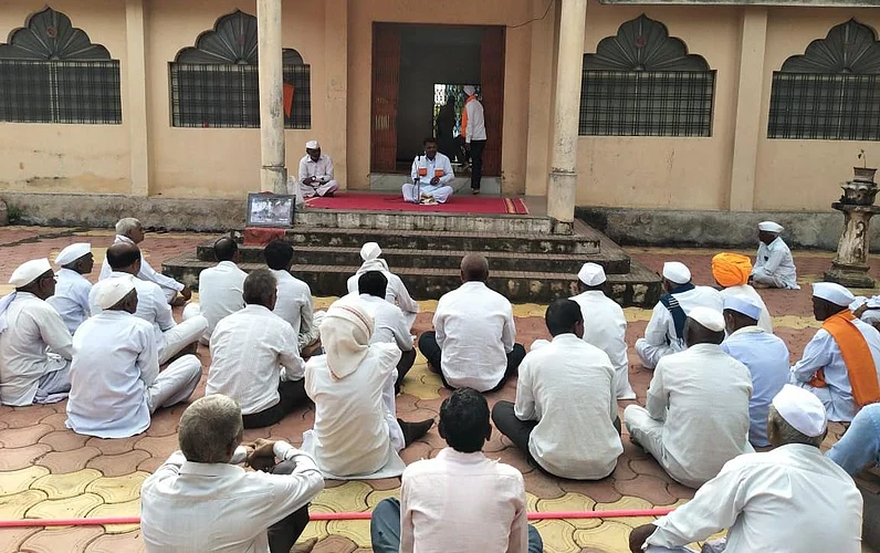 Social program due to death of bull in Jalke Khurd in Nevasa taluka